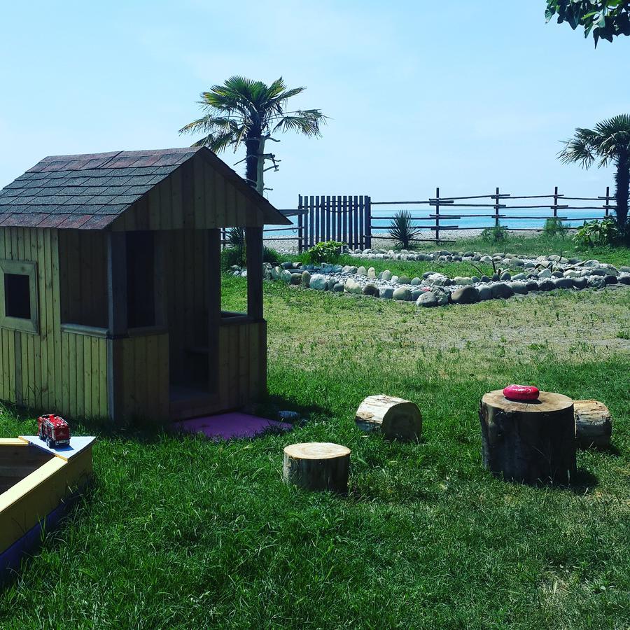 بيزوندا Black-House المظهر الخارجي الصورة